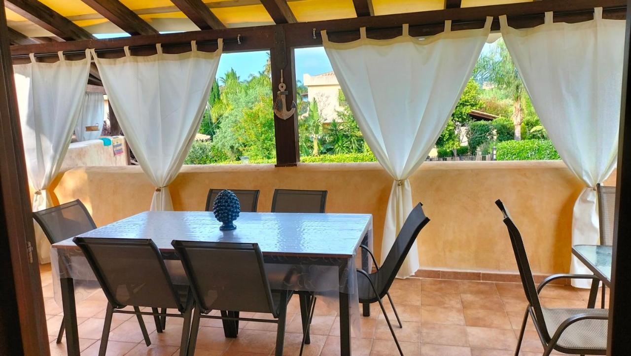 Home La Palmetta Campofelice Di Roccella Dış mekan fotoğraf