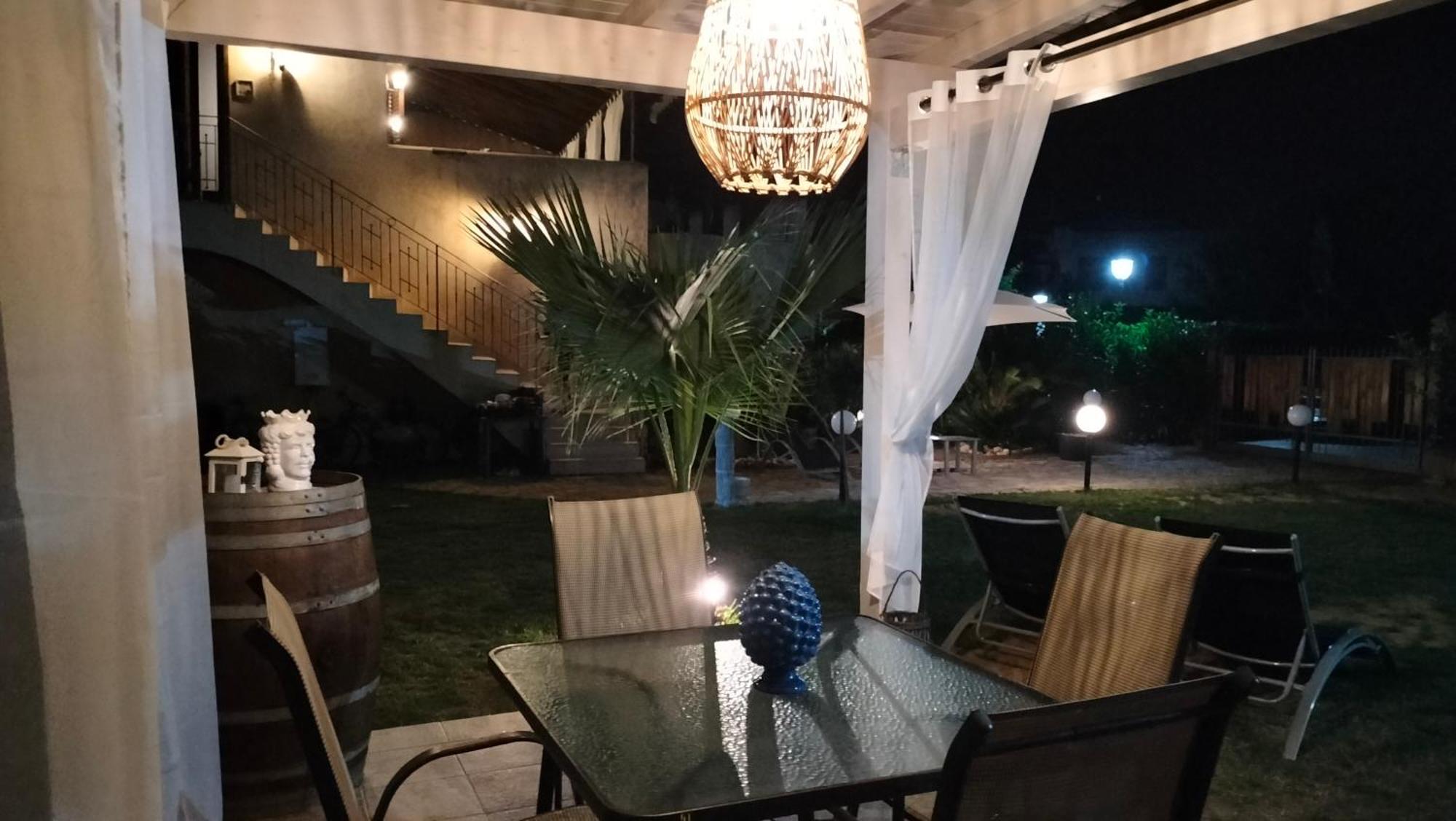 Home La Palmetta Campofelice Di Roccella Dış mekan fotoğraf